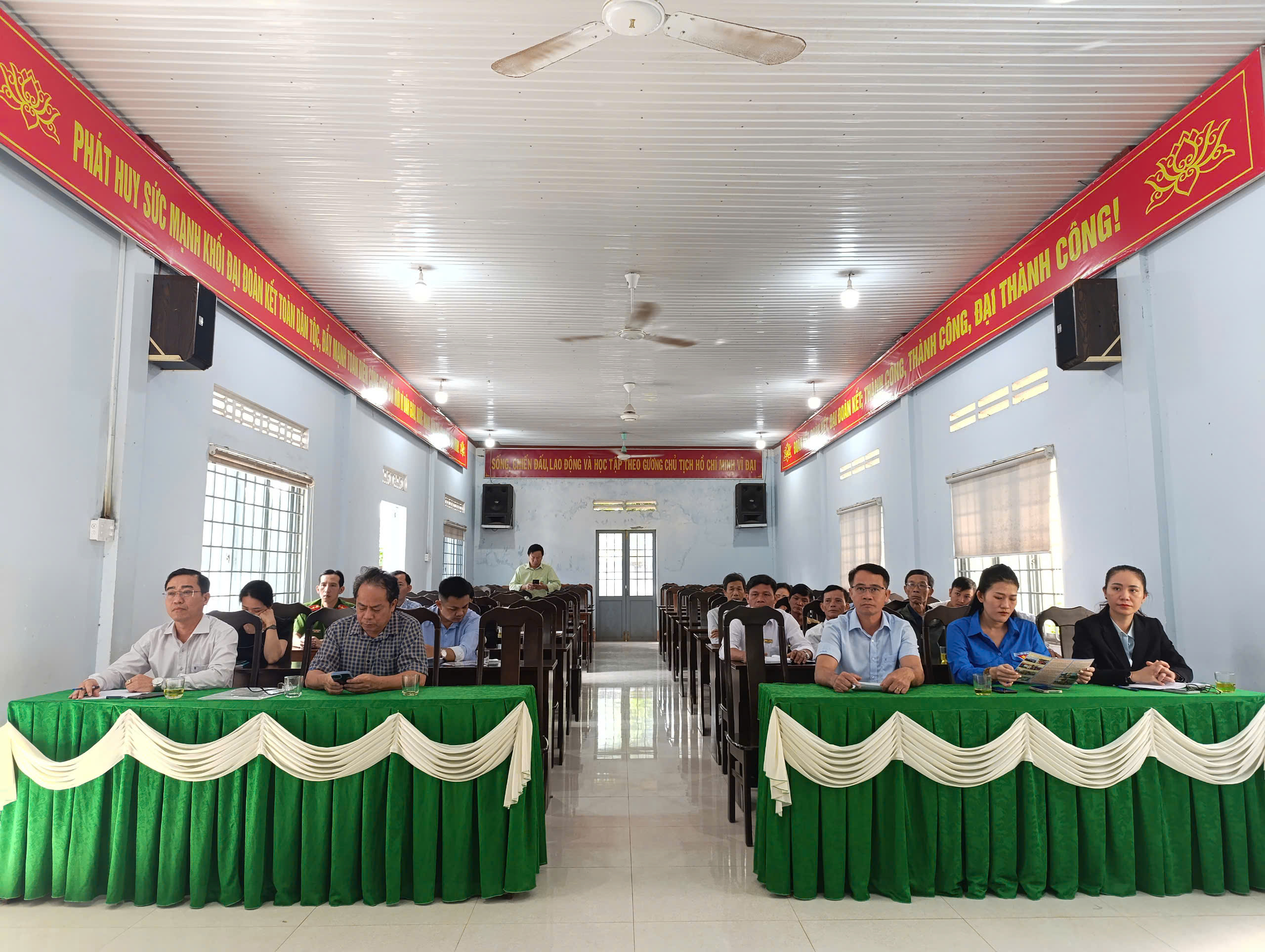 Sở nông nghiệp và PTNT tỉnh Đắk Lắk,UBND huyện Ea H’Leo, Lễ thả cá giống tại Hồ thị trấn Ea Drăng năm 2024